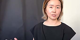 Jingning Ao presenting her Three Minute Thesis in 2022